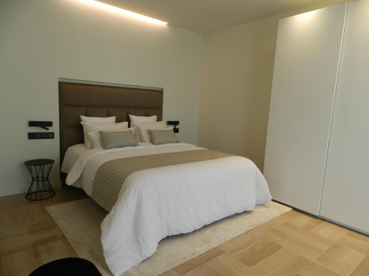 Hotel Manel Martorell Buitenkant foto