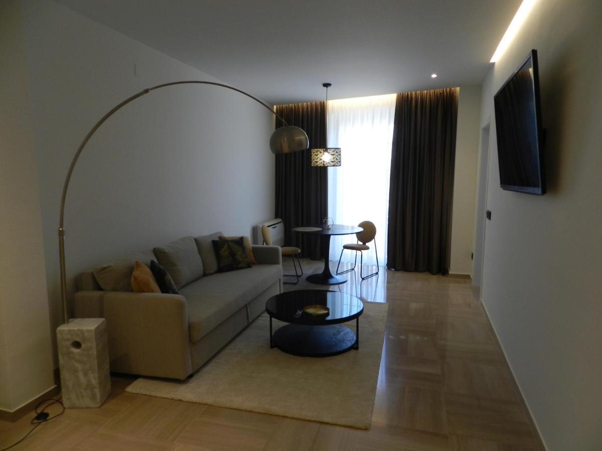 Hotel Manel Martorell Buitenkant foto