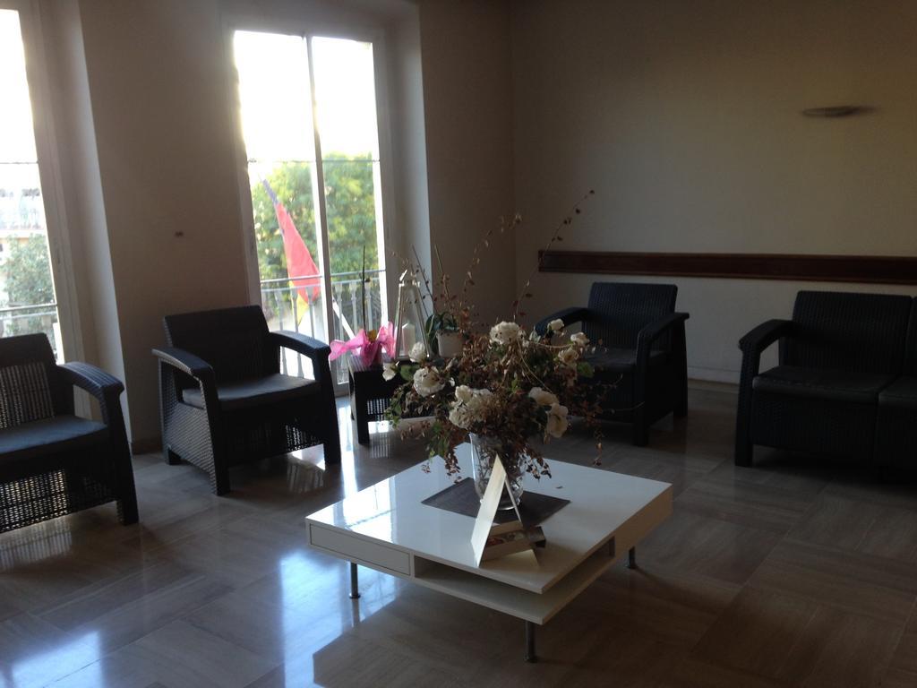 Hotel Manel Martorell Buitenkant foto